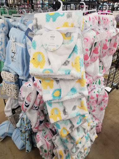 Discount Store «Fallas Discount Stores», reviews and photos, 122 E Olney Ave, Philadelphia, PA 19120, USA