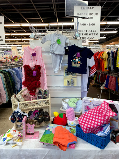 Thrift Store «American Thrift Store», reviews and photos, 5051 N University Dr, Lauderhill, FL 33351, USA