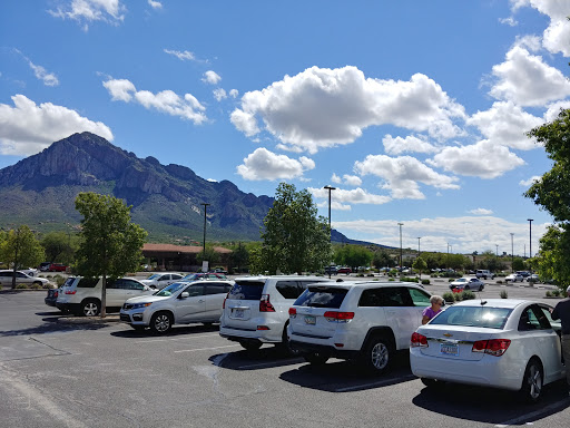 Pet Supply Store «PetSmart», reviews and photos, 10625 N Oracle Rd, Oro Valley, AZ 85737, USA