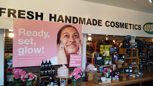 Cosmetics Store «Lush Cosmetics», reviews and photos, Ocean Ave & Monte Verde, Carmel-By-The-Sea, CA 93923, USA
