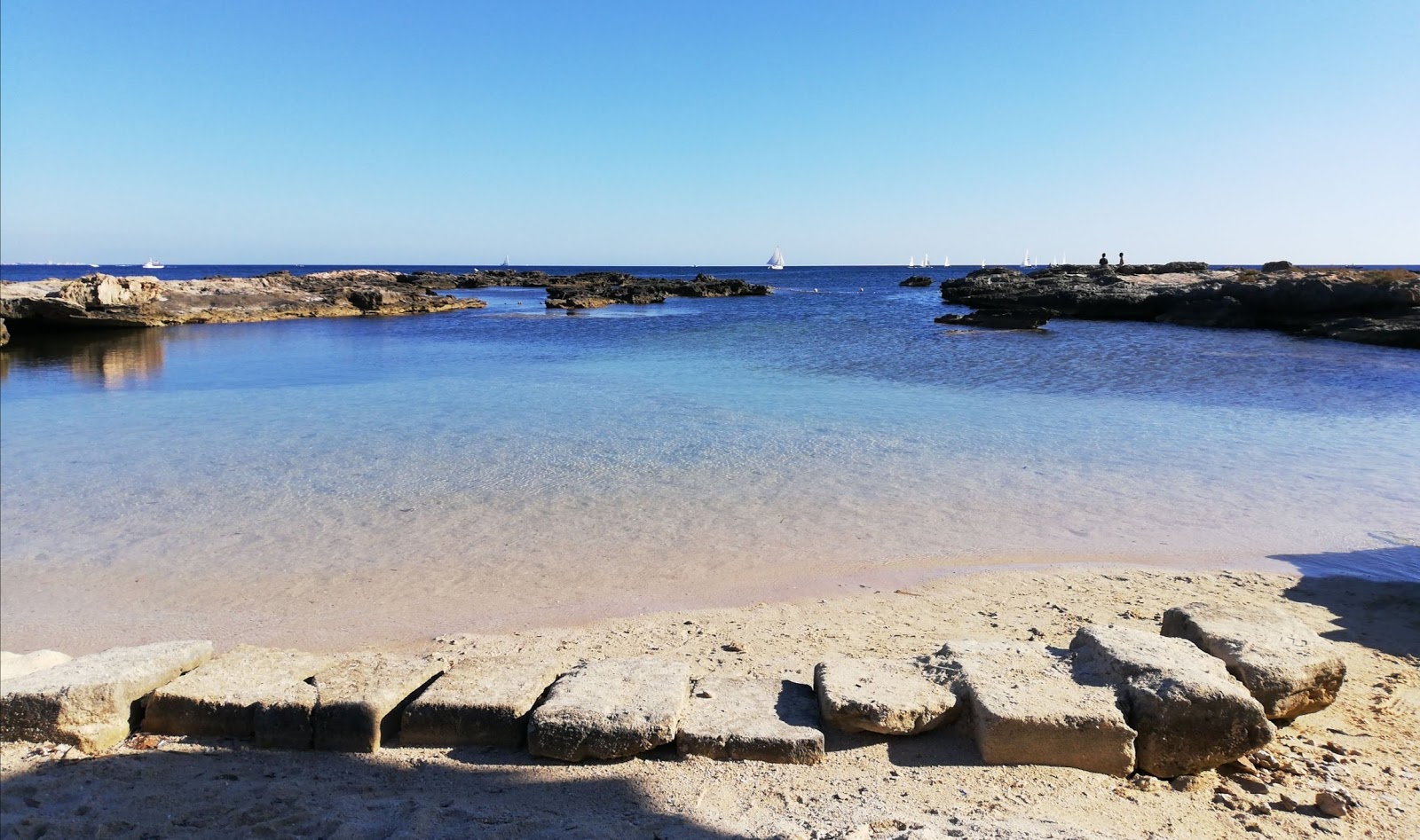 Photo de Calamoni Beach
 zone de station balnéaire