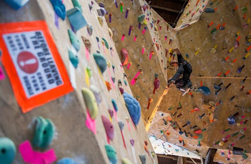 Rock Climbing Gym «Sacramento Pipeworks Climbing and Fitness», reviews and photos, 116 N 16th St, Sacramento, CA 95814, USA