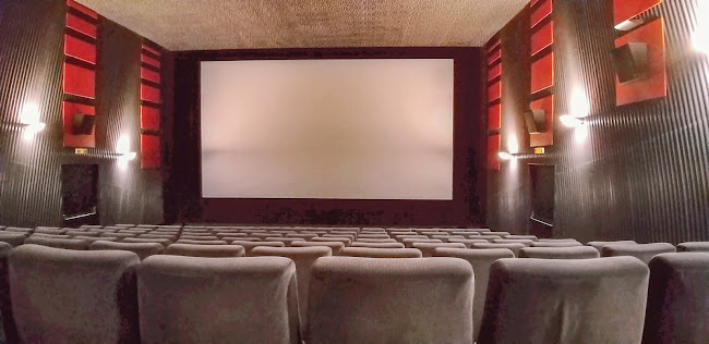 Kommentare und Rezensionen über Cinéma Corso