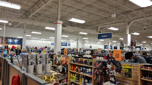 Department Store «Marshalls», reviews and photos, 275 Needham St, Newton, MA 02464, USA