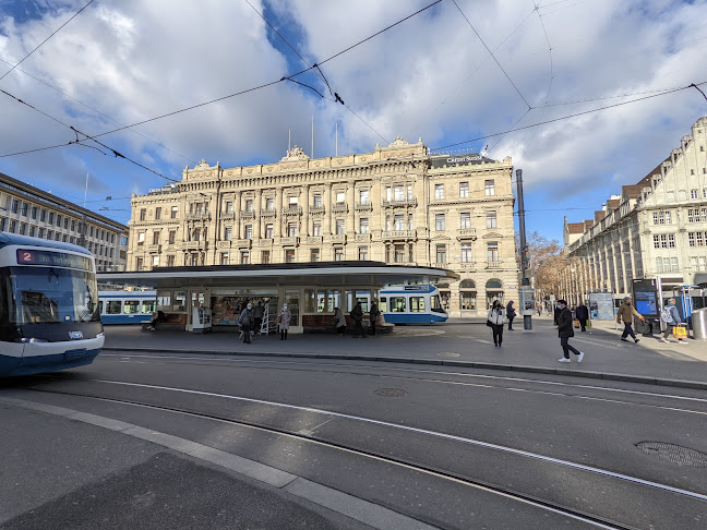Rezensionen über Paradeplatz in Zürich - Andere