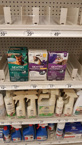 Pet Supply Store «Petco Animal Supplies», reviews and photos, 1237 Flammang Dr, Waterloo, IA 50702, USA