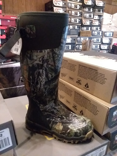 Shoe Store «Leacock Shoe Store», reviews and photos, 64 Old Leacock Rd, Ronks, PA 17572, USA