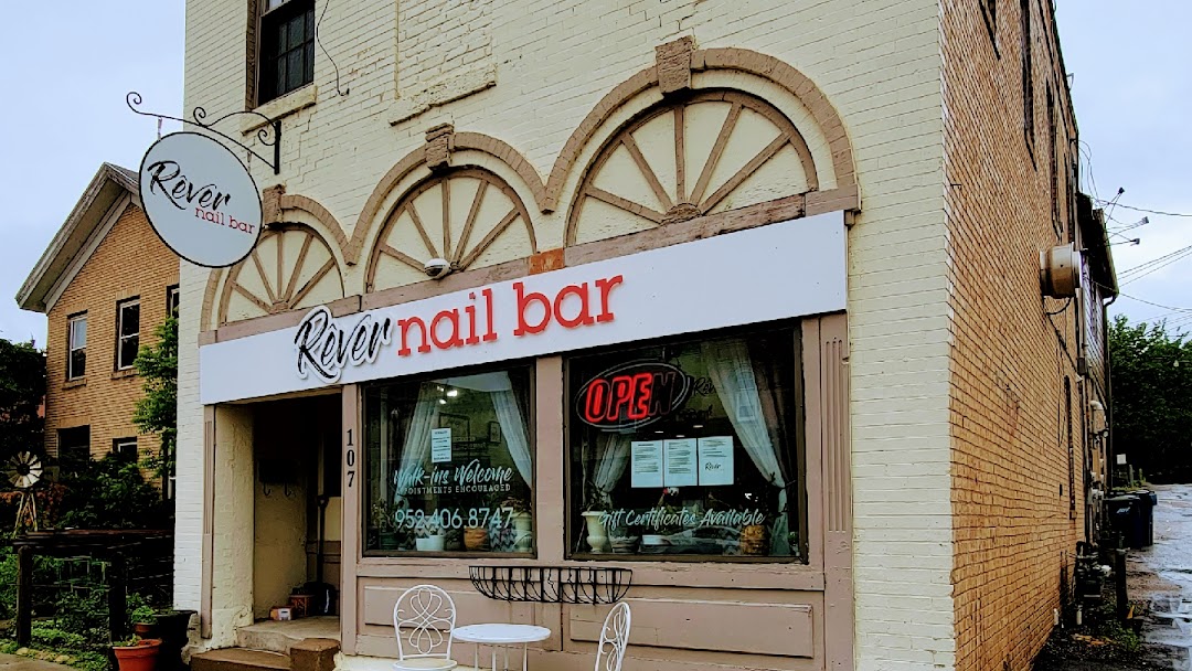 Rver Nail Bar