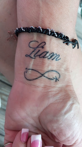 Explore deceased mom tattoo ideas, creative tattoo ideas in Lakeland, available at 360 INKpressions