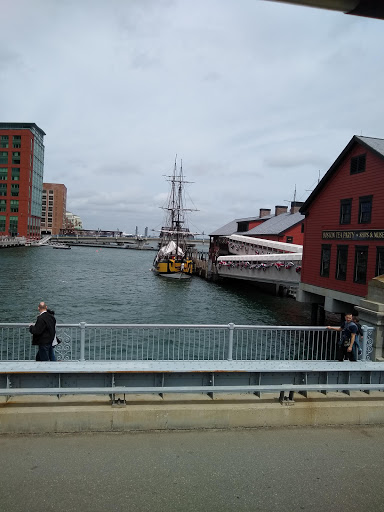 Sightseeing Tour Agency «Old Town Trolley Tours Boston», reviews and photos, 3 Park Plaza, Boston, MA 02116, USA