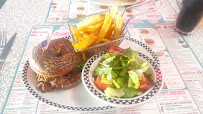 Hamburger du Restaurant américain Tommy's Diner à Mondeville - n°20
