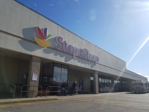 Grocery Store «Stop & Shop», reviews and photos, 112-15 Beach Channel Dr, Far Rockaway, NY 11693, USA