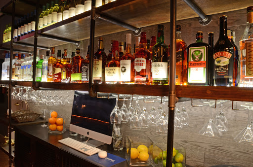 Indoor Golf Course «Indoor Golf Links of America», reviews and photos, 16356 104th Ave, Orland Park, IL 60467, USA