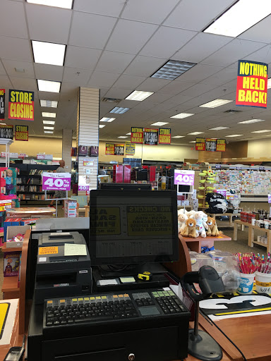 Family Christian, 401 Plainfield Commons Dr, Plainfield, IN 46168, USA, 