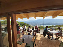 Atmosphère du Restaurant Le coin du bois à La Chapelle-du-Mont-du-Chat - n°11