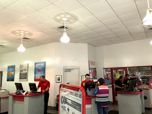 Tire Shop «Discount Tire Store - Chamblee, GA», reviews and photos, 4900 Peachtree Rd, Chamblee, GA 30341, USA