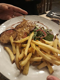 Confit de canard du Restaurant français Le Poulbot à Paris - n°6