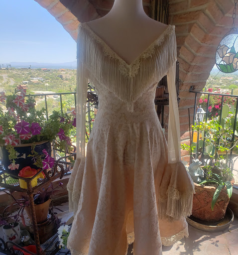 Bridal Shop «Hem and Her Bridal», reviews and photos, 4004 N Stone Ave, Tucson, AZ 85705, USA