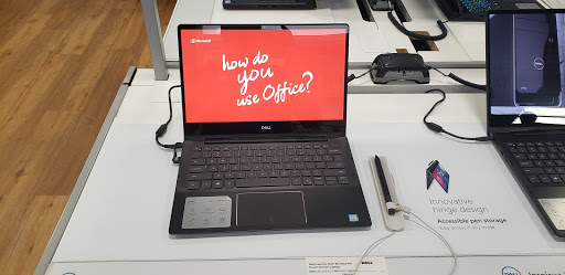 Electronics Store «Best Buy», reviews and photos, 717 Gravois Rd, Fenton, MO 63026, USA