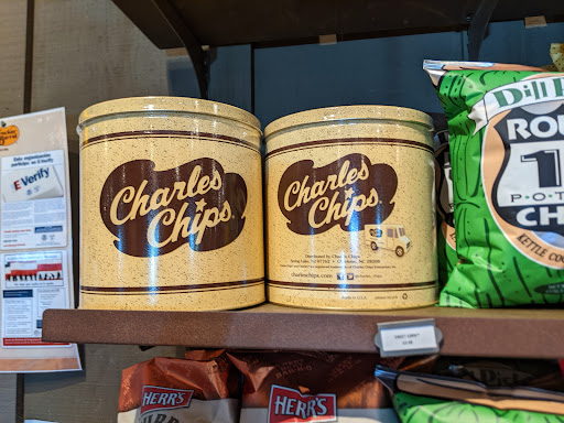 American Restaurant «Cracker Barrel Old Country Store», reviews and photos, 8225 N Church Rd, Kansas City, MO 64158, USA