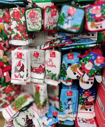 Dollar Store «Dollar Tree», reviews and photos, 10581 Springfield Pike, Woodlawn, OH 45215, USA