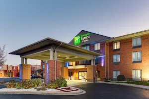 Holiday Inn Express & Suites Dayton-Centerville, an IHG Hotel image