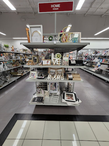 Clothing Store «Burlington Coat Factory», reviews and photos, 9189 E Indian Bend Rd, Scottsdale, AZ 85250, USA