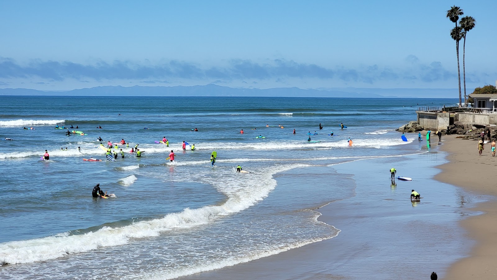 Rincon Beach的照片 带有碧绿色水表面