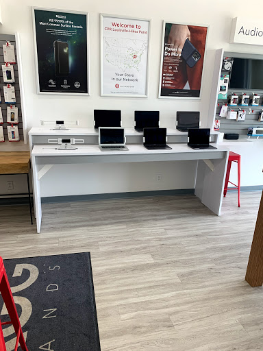 Cell Phone Store «iExpert Studio», reviews and photos, 5000 Shelbyville Rd, Louisville, KY 40207, USA