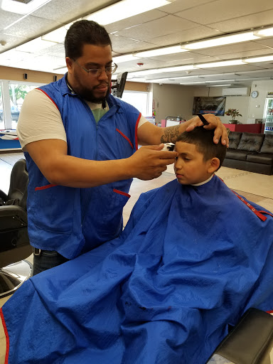 Barber Shop «Limitless Barber Shop», reviews and photos, 23 Pelham St, Methuen, MA 01844, USA