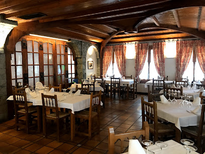 Restaurante El Fogaril - Hotel Ciria, Av. los Tilos, s/n, 22440 Benasque, Huesca, Spain