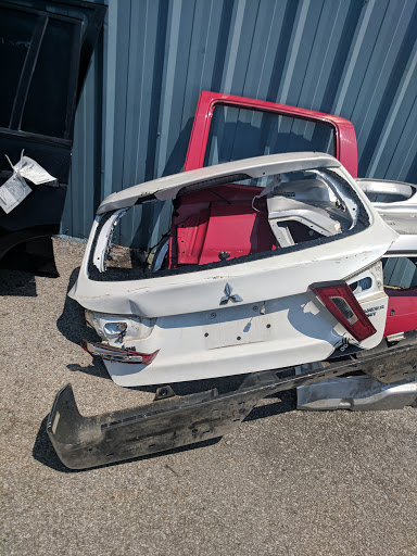 Auto Body Shop «Bumpus Body Shop», reviews and photos, 141 Denny Rd, Clarksville, TN 37043, USA