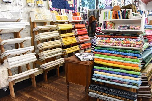 Quilt Shop «The Pickett Fence», reviews and photos, 100 W Blackhawk Ave, Prairie du Chien, WI 53821, USA