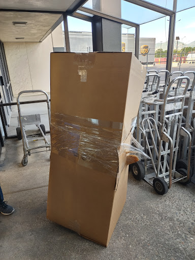 Shipping and Mailing Service «UPS Customer Center», reviews and photos, 2040 Parkway Blvd, Salt Lake City, UT 84111, USA