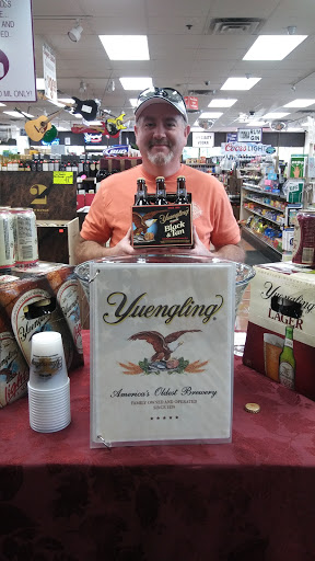 Liquor Store «Drum Hill Liquors», reviews and photos, 83 Parkhurst Rd # 18, Chelmsford, MA 01824, USA