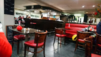 Atmosphère du Restaurant Brasserie de l'Hotel de Ville BHV à Pessac - n°2