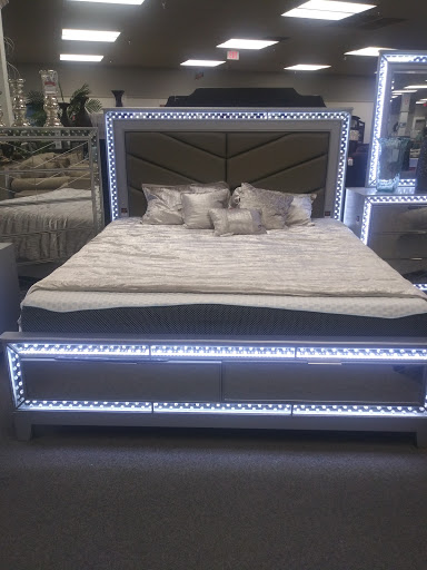 Furniture Store «Badcock Home Furniture & More of South Florida», reviews and photos, 19600 S Dixie Hwy, Cutler Bay, FL 33157, USA