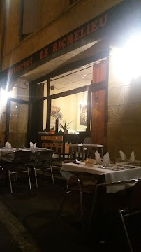 Atmosphère du Restaurant français Le Richelieu à Bergerac - n°8