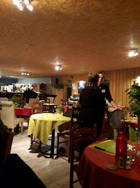 Atmosphère du Restaurant français La Ferme de Méry à Chuffilly-Roche - n°4