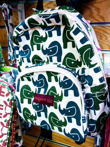 Gift Shop «Quilts Unlimited/ J. Fenton Gifts», reviews and photos, 118 E Main St, Charlottesville, VA 22902, USA