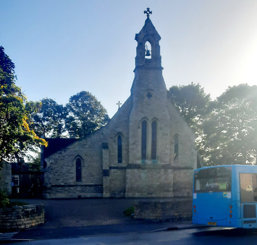 Comments and reviews of St Peter's C Of E Church