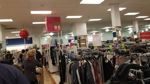 Department Store «Marshalls & HomeGoods», reviews and photos, 200 Petersville Rd, New Rochelle, NY 10801, USA