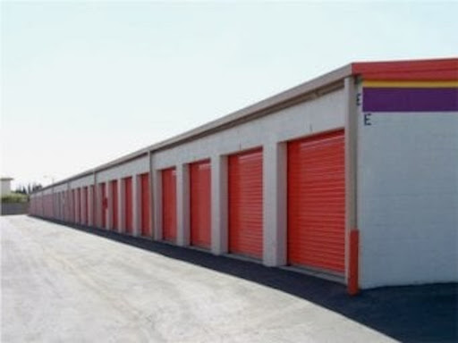 Self-Storage Facility «Public Storage», reviews and photos, 1734 E Carson St, Carson, CA 90745, USA