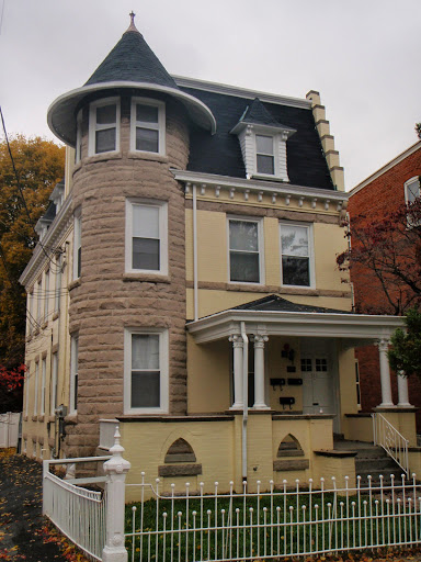 Painter «Ville Painters, Inc.», reviews and photos, 220 E Madison St, Lancaster, PA 17602, USA