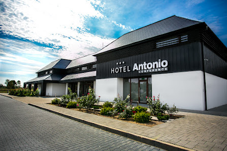 Hotel Antonio Conference / Restauracja Steak&Grill Motoryzacyjna 2, 49-318 Skarbimierz-Osiedle, Polska