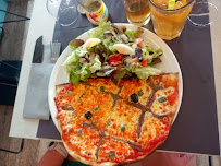 Plats et boissons du Pizzeria Restaurant La Grande Voile à L'Aiguillon-la-Presqu'île - n°3