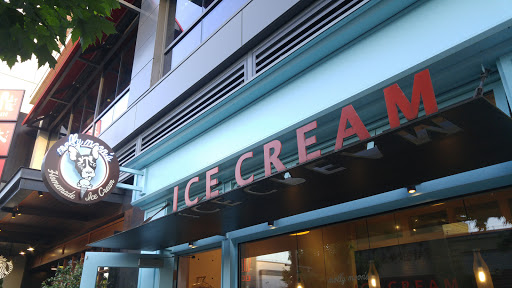 Computer Store «Apple University Village», reviews and photos, 2656 NE University Village St, Seattle, WA 98105, USA