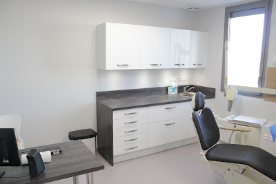 Dr RIEDEL Yann chirurgien dentiste à Lunel