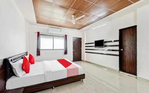 OYO 61129 Hotel Atithi Executive image