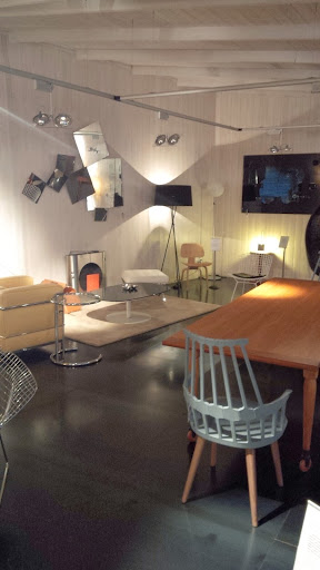 Muebles Vilanova Peña en O Cruceiro Vello, Pontevedra